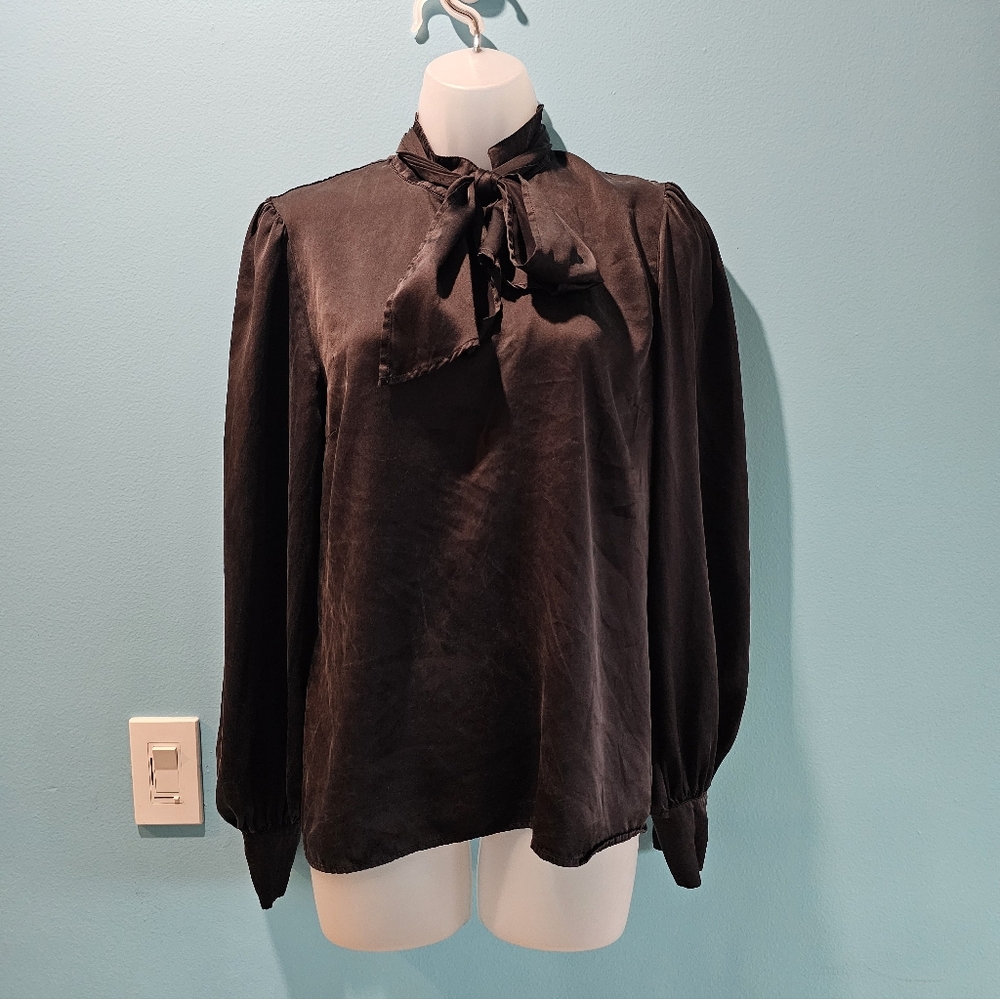 La Femme En Noir Sleepy Hollow Black Silk Blouse